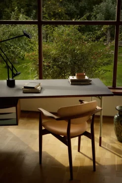 109 Armchair, valnød af Finn Juhl<House of Finn Juhl New