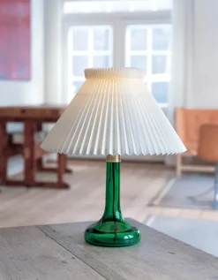 343 Bordlampe, grøn fra<Le Klint Clearance
