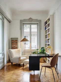 62 Desk fra<GUBI Hot