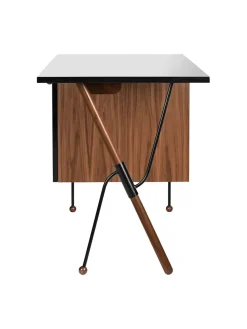 62 Desk fra<GUBI Hot