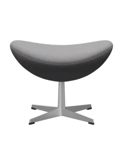 3127 Fodskammel til Ægget af Arne Jacobsen læder<Fritz Hansen Discount
