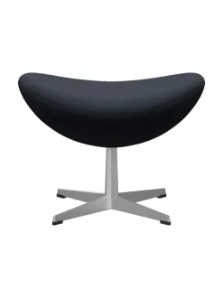 3127 Fodskammel til Ægget af Arne Jacobsen stofgr. 2<Fritz Hansen Best