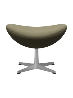 3127 Fodskammel til Ægget af Arne Jacobsen stofgr. 2<Fritz Hansen Best