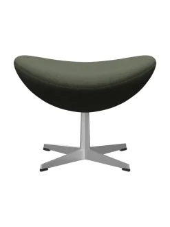 3127 Fodskammel til Ægget af Arne Jacobsen stofgr. 2<Fritz Hansen Best