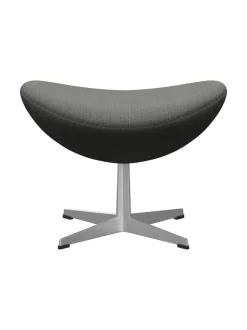 3127 Fodskammel til Ægget af Arne Jacobsen stofgr. 2<Fritz Hansen Best