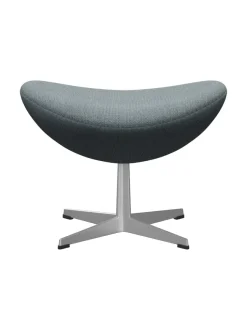 3127 Fodskammel til Ægget af Arne Jacobsen stofgr. 2<Fritz Hansen Best