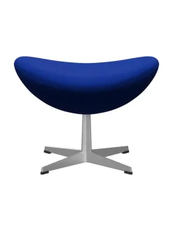 3127 Fodskammel til Ægget af Arne Jacobsen stofgr. 2<Fritz Hansen Best