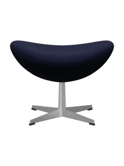 3127 Fodskammel til Ægget af Arne Jacobsen stofgr. 2<Fritz Hansen Best