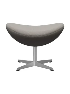 3127 Fodskammel til Ægget af Arne Jacobsen stofgr. 2<Fritz Hansen Best