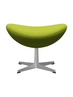 3127 Fodskammel til Ægget af Arne Jacobsen stofgr. 2<Fritz Hansen Best