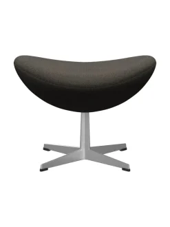 3127 Fodskammel til Ægget af Arne Jacobsen stofgr. 2<Fritz Hansen Best