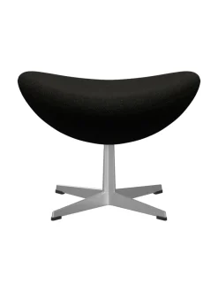 3127 Fodskammel til Ægget af Arne Jacobsen stofgr. 2<Fritz Hansen Best