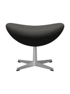 3127 Fodskammel til Ægget af Arne Jacobsen stofgr. 2<Fritz Hansen Best