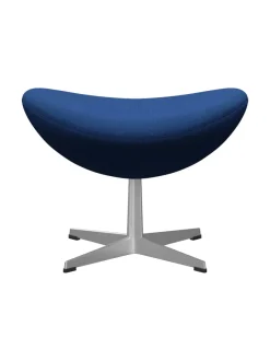 3127 Fodskammel til Ægget af Arne Jacobsen stofgr. 2<Fritz Hansen Best