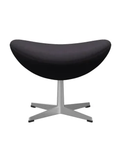 3127 Fodskammel til Ægget af Arne Jacobsen stofgr. 2<Fritz Hansen Best
