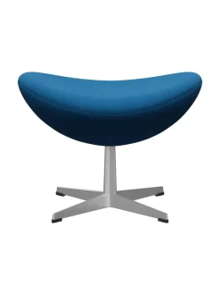 3127 Fodskammel til Ægget af Arne Jacobsen stofgr. 2<Fritz Hansen Best