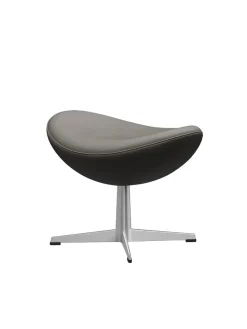 3127 Fodskammel til Ægget af Arne Jacobsen stofgr. 2<Fritz Hansen Best