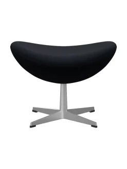 3127 Fodskammel til Ægget af Arne Jacobsen stofgr. 2<Fritz Hansen Best