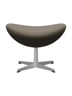 3127 Fodskammel til Ægget af Arne Jacobsen stofgr. 2<Fritz Hansen Best