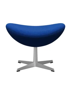 3127 Fodskammel til Ægget af Arne Jacobsen stofgr. 2<Fritz Hansen Best