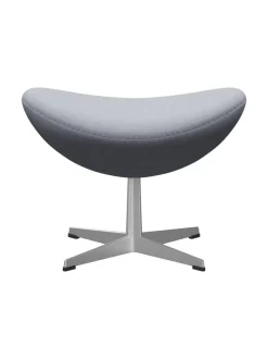 3127 Fodskammel til Ægget af Arne Jacobsen stofgr. 2<Fritz Hansen Best