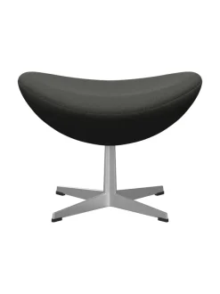3127 Fodskammel til Ægget af Arne Jacobsen stofgr. 2<Fritz Hansen Best