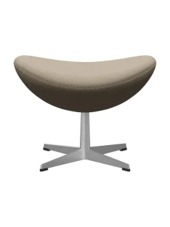 3127 Fodskammel til Ægget af Arne Jacobsen stofgr. 2<Fritz Hansen Best