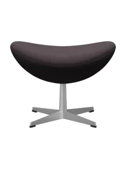 3127 Fodskammel til Ægget af Arne Jacobsen stofgr. 2<Fritz Hansen Best