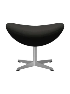 3127 Fodskammel til Ægget af Arne Jacobsen stofgr. 2<Fritz Hansen Best