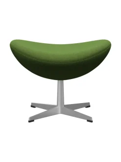 3127 Fodskammel til Ægget af Arne Jacobsen stofgr. 2<Fritz Hansen Best