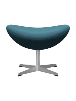 3127 Fodskammel til Ægget af Arne Jacobsen stofgr. 2<Fritz Hansen Best