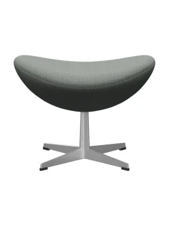 3127 Fodskammel til Ægget af Arne Jacobsen stofgr. 2<Fritz Hansen Best