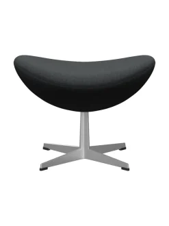 3127 Fodskammel til Ægget af Arne Jacobsen stofgr. 2<Fritz Hansen Best
