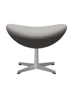 3127 Fodskammel til Ægget af Arne Jacobsen stofgr. 2<Fritz Hansen Best
