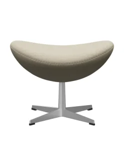 3127 Fodskammel til Ægget af Arne Jacobsen stofgr. 2<Fritz Hansen Best