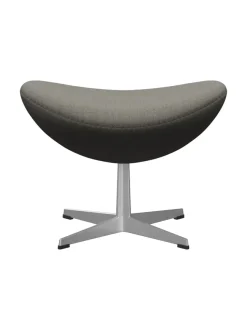 3127 Fodskammel til Ægget af Arne Jacobsen stofgr. 2<Fritz Hansen Best