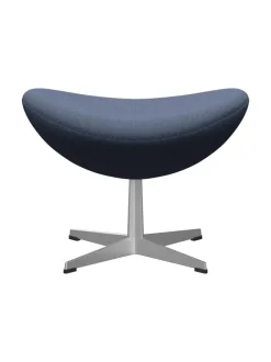 3127 Fodskammel til Ægget af Arne Jacobsen stofgr. 2<Fritz Hansen Best