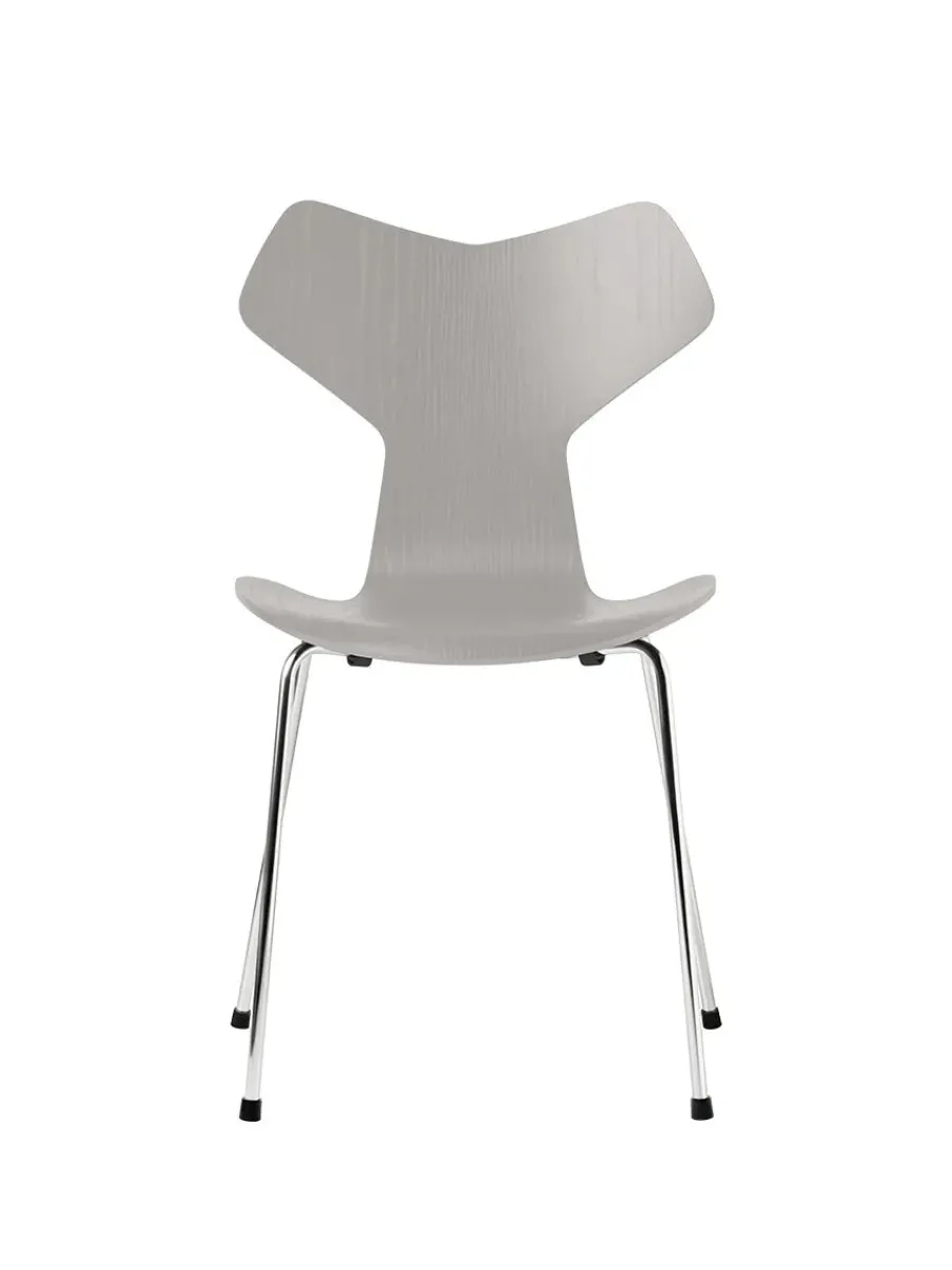 3130 Grand Prix stol i farvet ask af Arne Jacobsen<Fritz Hansen Online