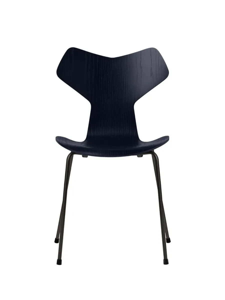 3130 Grand Prix stol i farvet ask af Arne Jacobsen<Fritz Hansen Online