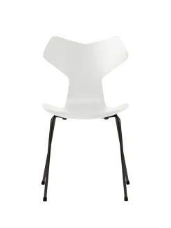 3130 Grand Prix stol i farvet ask af Arne Jacobsen<Fritz Hansen Online