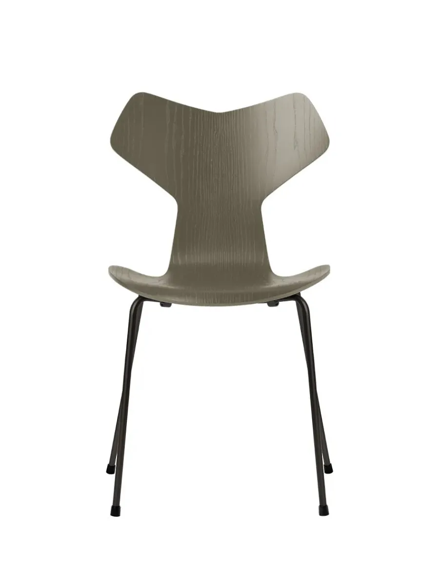 3130 Grand Prix stol i farvet ask af Arne Jacobsen<Fritz Hansen Online