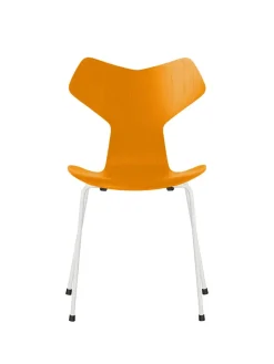 3130 Grand Prix stol i farvet ask af Arne Jacobsen<Fritz Hansen Online