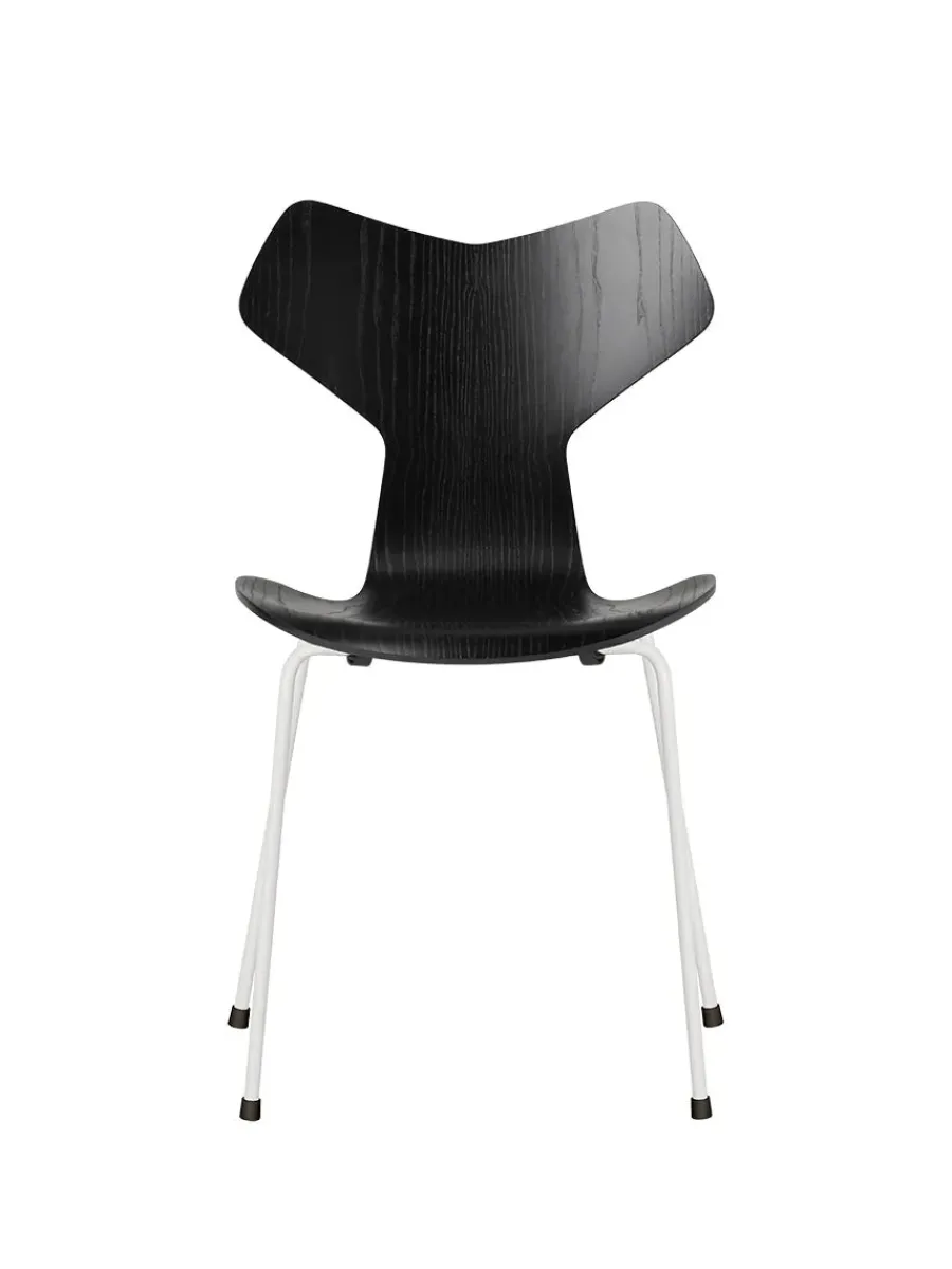 3130 Grand Prix stol i farvet ask af Arne Jacobsen<Fritz Hansen Online