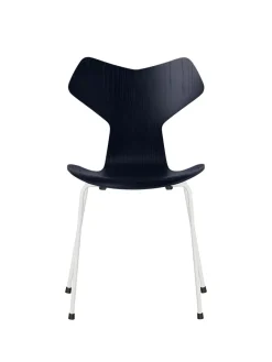 3130 Grand Prix stol i farvet ask af Arne Jacobsen<Fritz Hansen Online