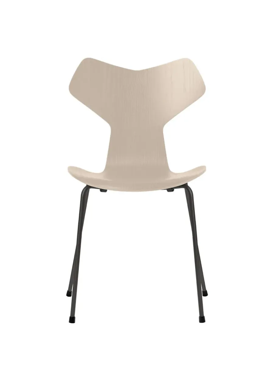 3130 Grand Prix stol i farvet ask af Arne Jacobsen<Fritz Hansen Online