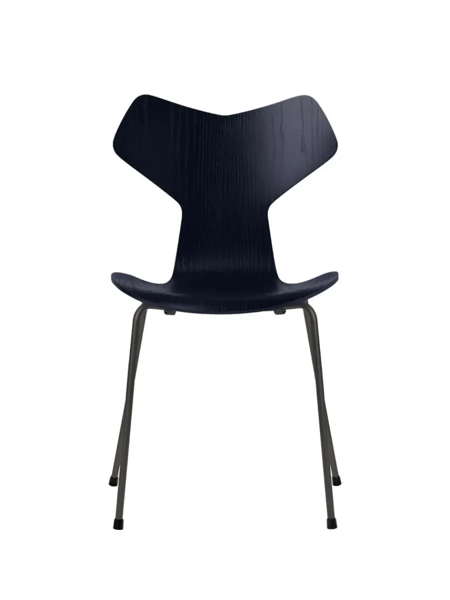 3130 Grand Prix stol i farvet ask af Arne Jacobsen<Fritz Hansen Online