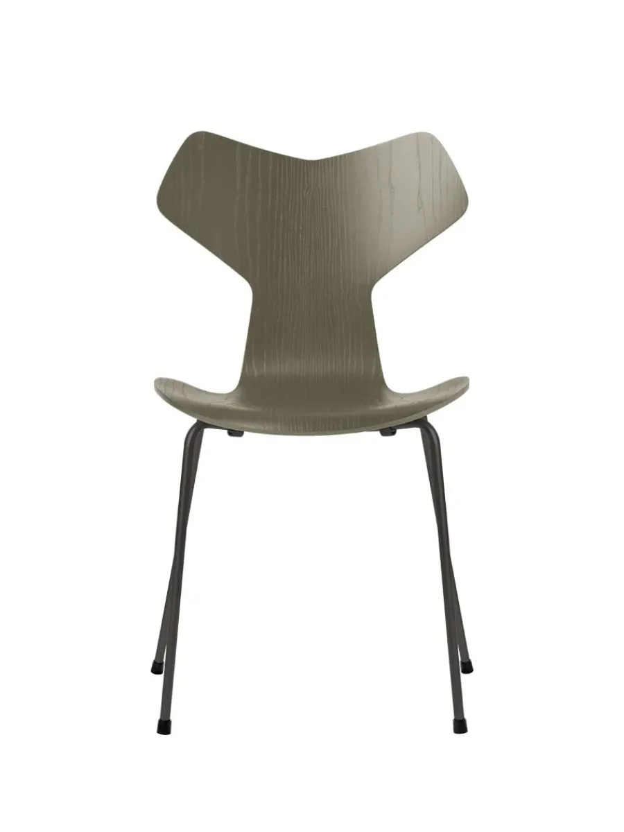 3130 Grand Prix stol i farvet ask af Arne Jacobsen<Fritz Hansen Online