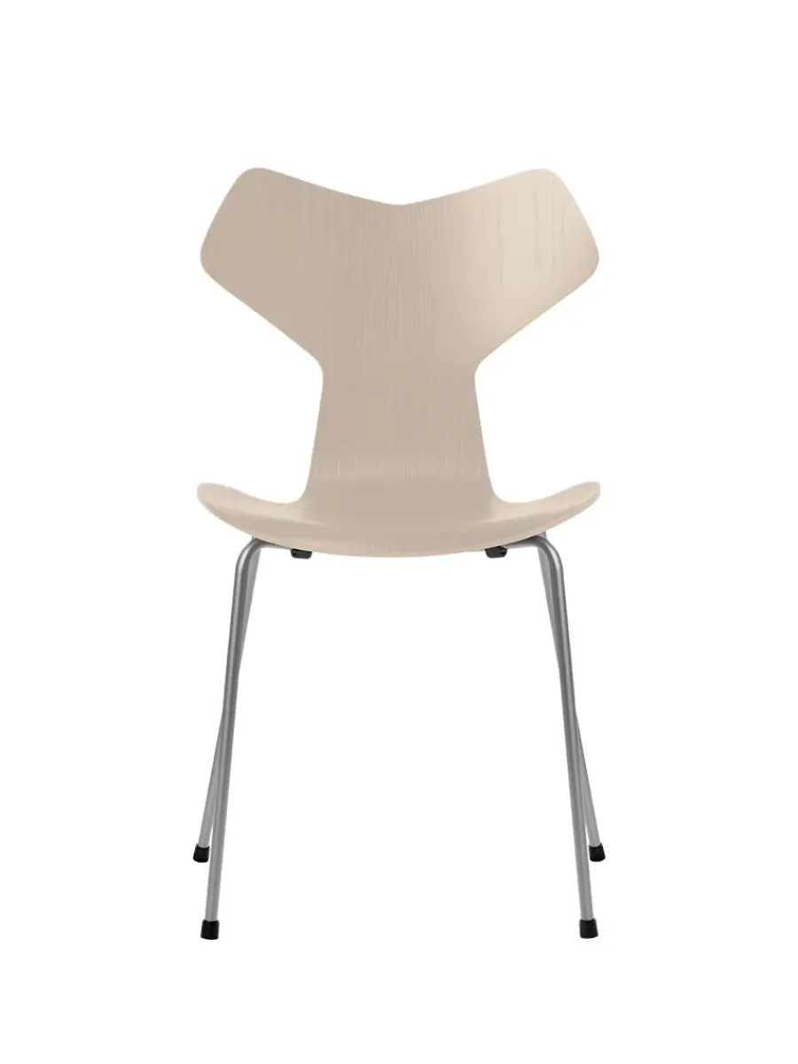 3130 Grand Prix stol i farvet ask af Arne Jacobsen<Fritz Hansen Online