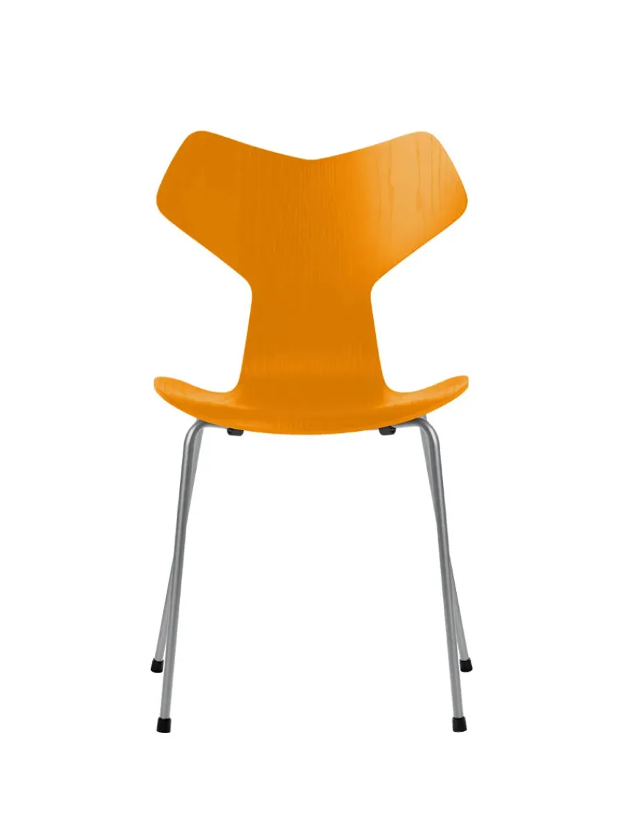 3130 Grand Prix stol i farvet ask af Arne Jacobsen<Fritz Hansen Online