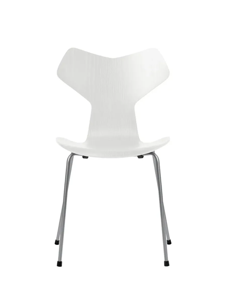 3130 Grand Prix stol i farvet ask af Arne Jacobsen<Fritz Hansen Online